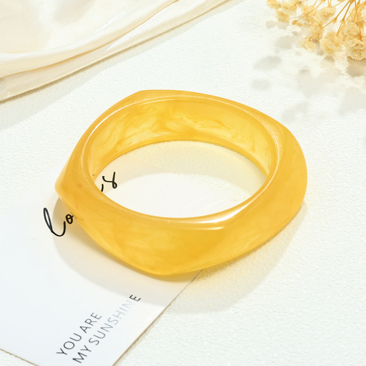 European And American Geometric Blooming Coffee Color Bracelet Resin Arc