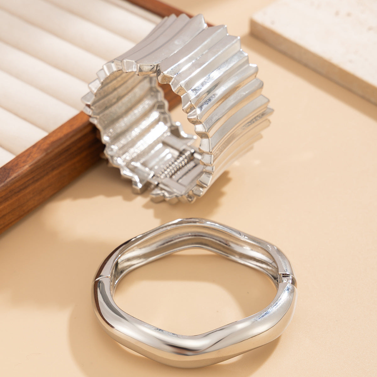 Punk Metal Texture Vertical Pattern Wide Surface Spring Bracelet For Women